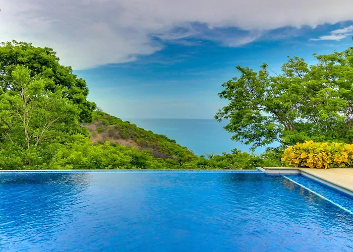 Bahia Pez Vela Resort: W/ Access! * Playa Ocotal
